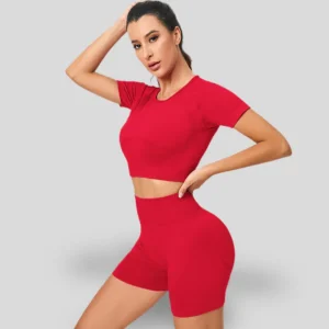 ENSEMBLE HAUT À MANCHES COURTES ET SHORTS - BASIC