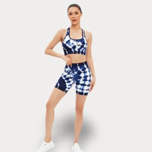 ENSEMBLE AVEC SHORTS ET HAUT COLORÉ - CRAZY