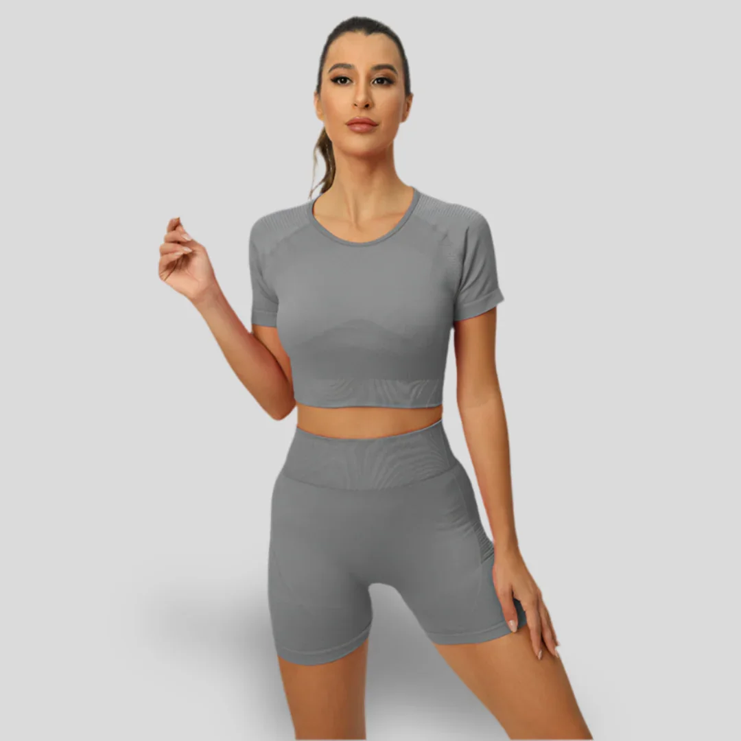 ENSEMBLE HAUT À MANCHES COURTES ET SHORTS - BASIC – Image 8