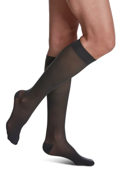 Bas de compression 20-30mmhg Sigvaris pour femme 782 eversheer (Mollet) – Image 6